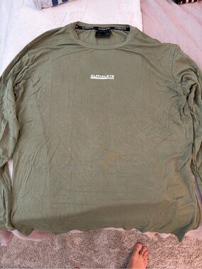 Alphalete Men's Long Sleeve Performance Shirt - Olive Green